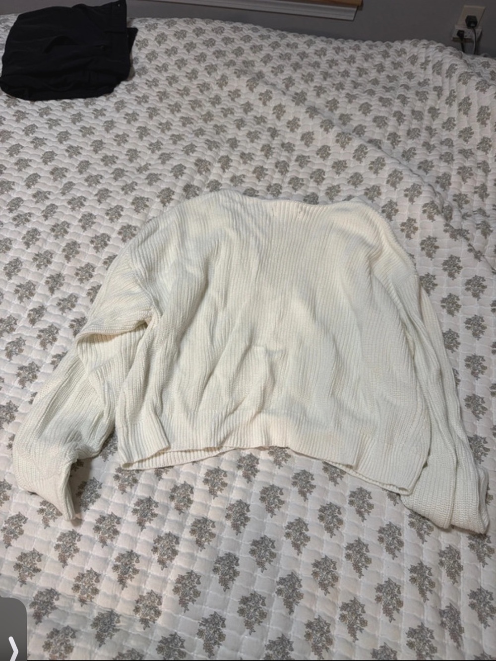 Lulu's Cream Ribbed V-Neck Sweater - Picture 2 of 2